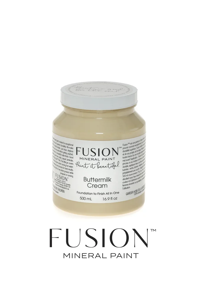 Fusion Mineral Paint jar in Buttermilk Cream