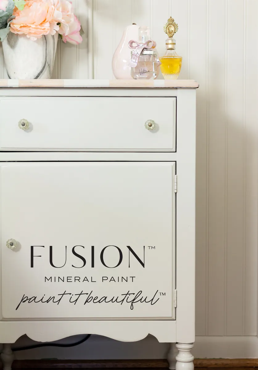 Fusion Mineral Paint Chateau styled example 3