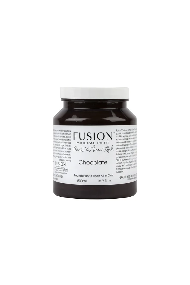 Fusion Mineral Paint jar in Chocolate