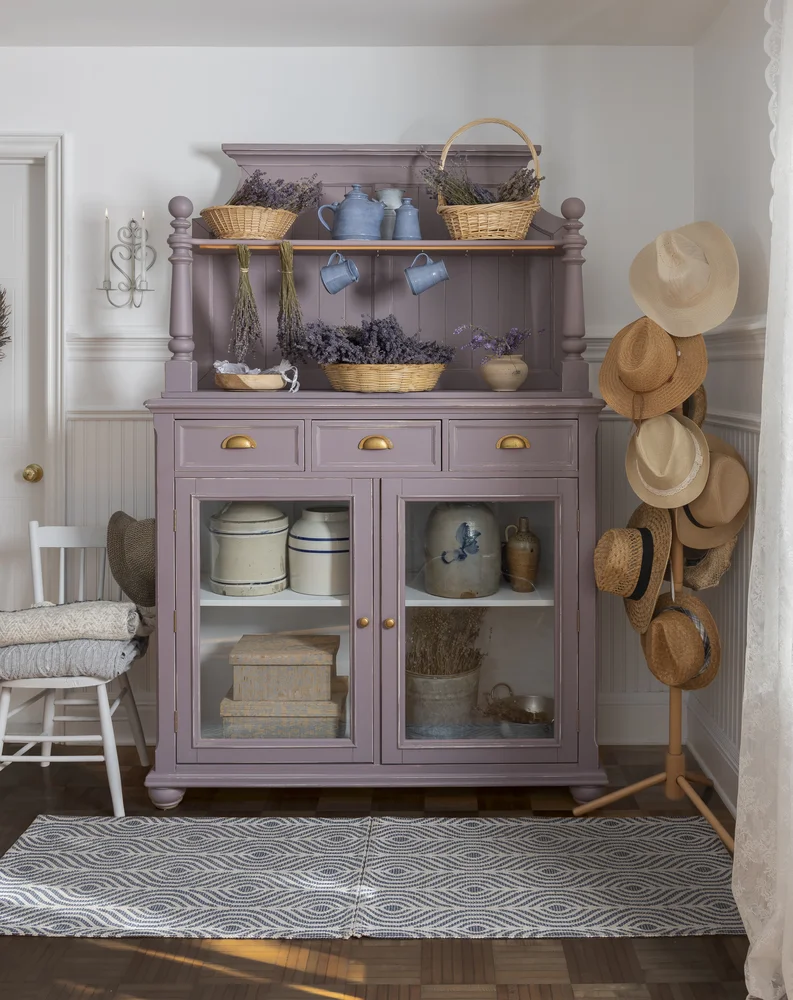Fusion Mineral Paint jar in Lavender Haze