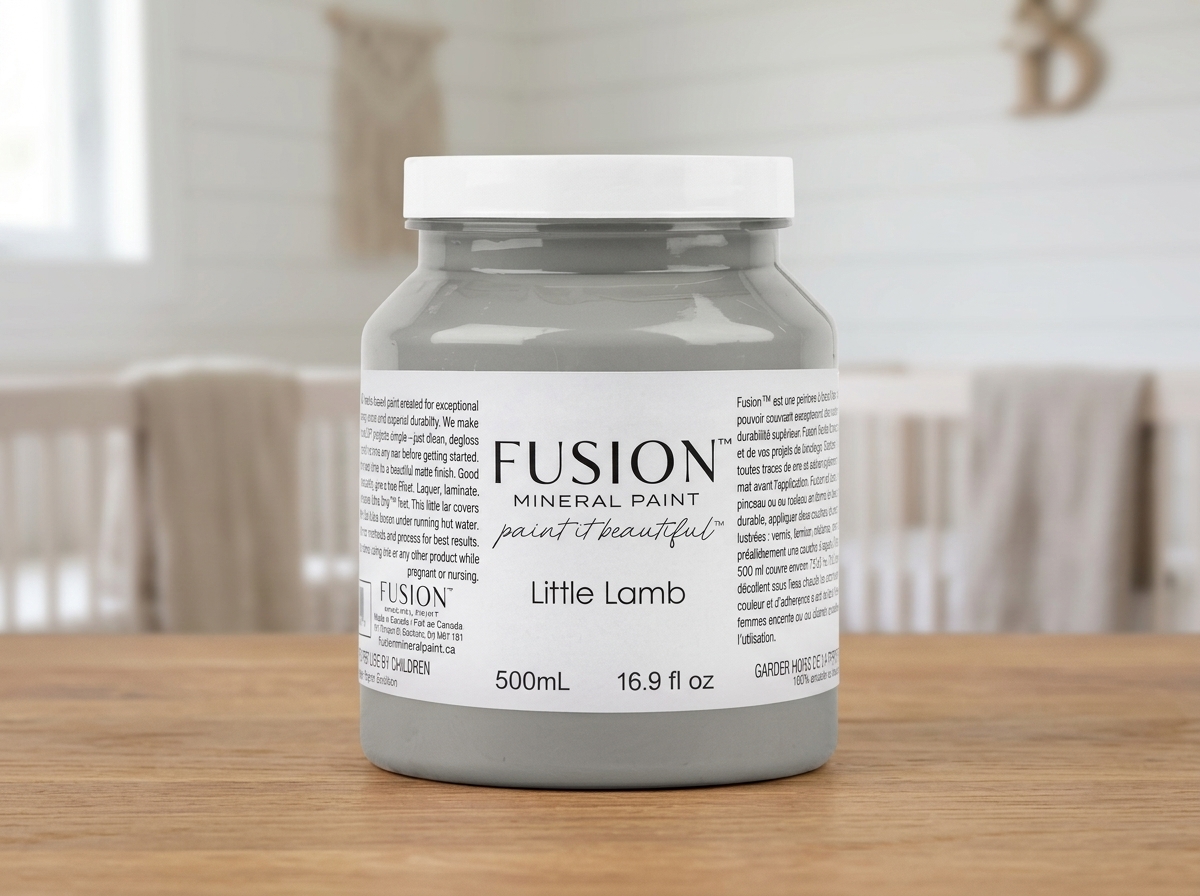 Fusion Mineral Paint jar in color Little Lamb