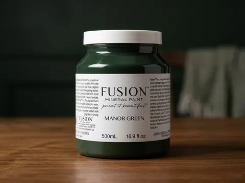 Fusion Mineral Paint jar in Manor Green