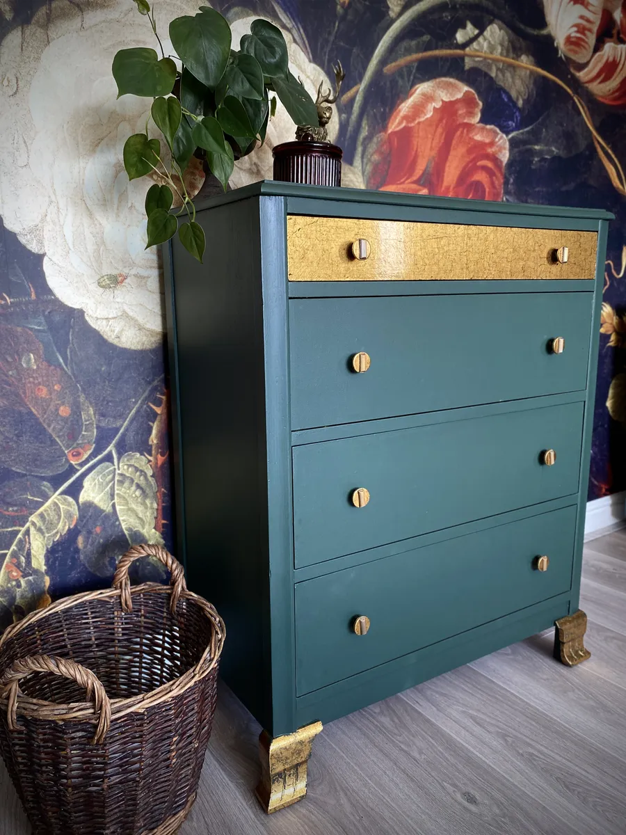Fusion Mineral Paint Manor Green styled example 1