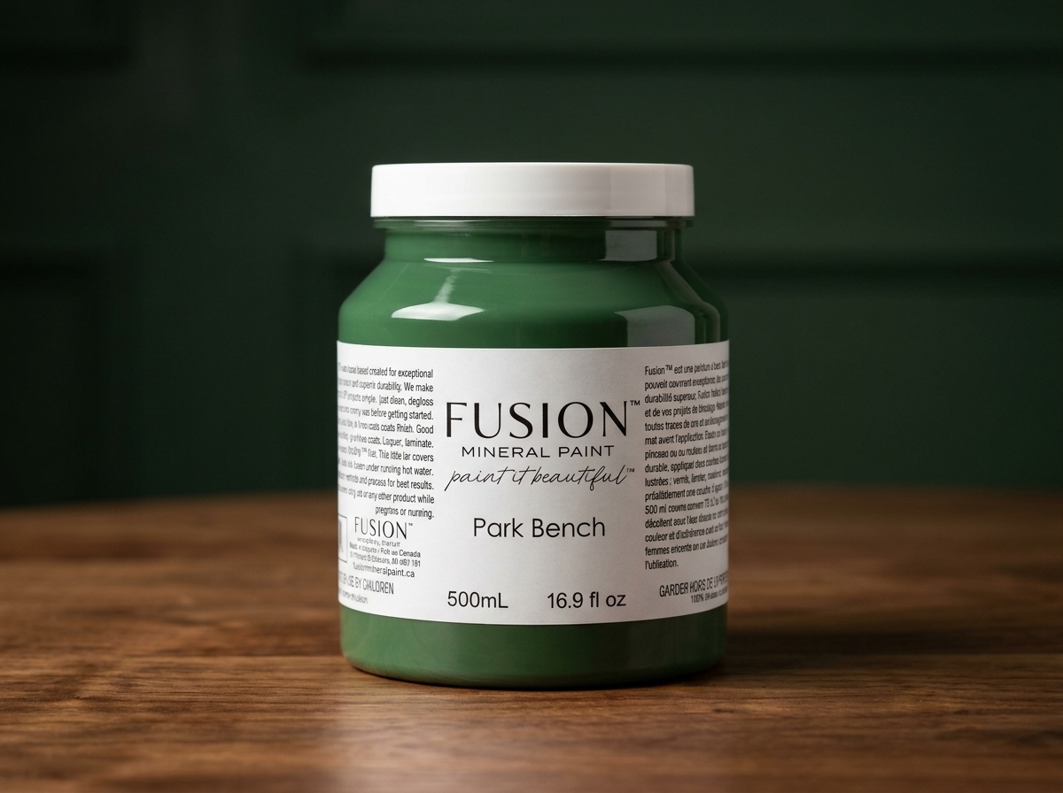 Fusion Mineral Paint jar in color Park Bench